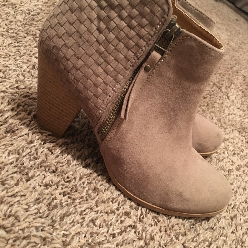 Booties - Picture 5 of 5